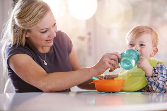 Tommee Tippee Roll & Go Bib (Green) image number 3